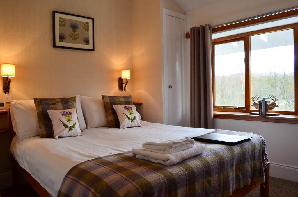 Ardlogie Guest House Aviemore Exteriör bild