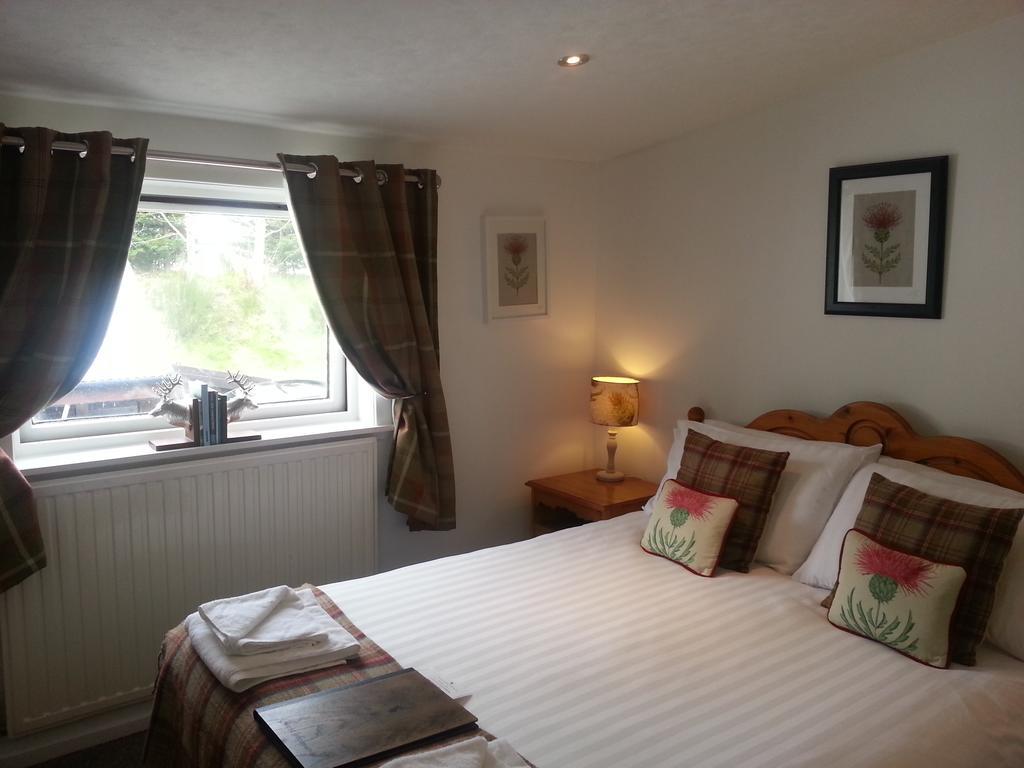 Ardlogie Guest House Aviemore Exteriör bild